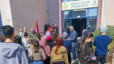 Selçuk Üniversitesinde öğrencilere iftariyelik kumanya dağıtıldı